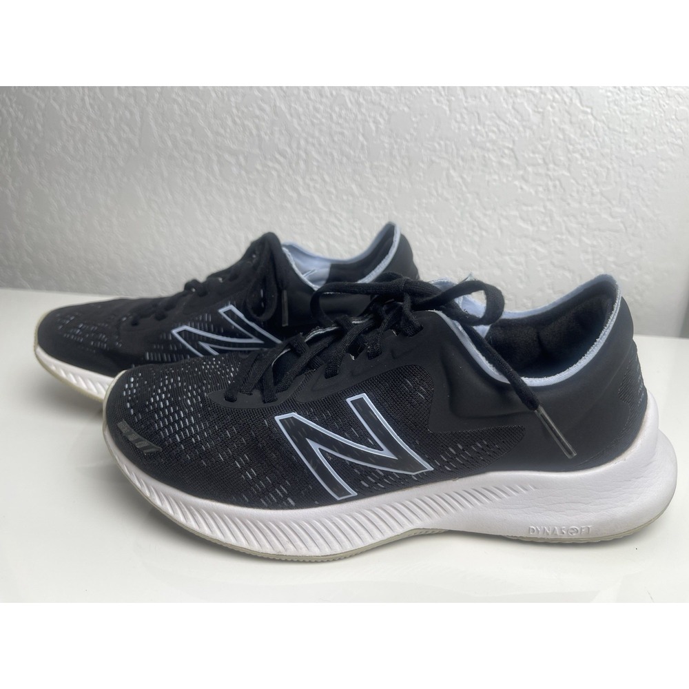 New Balance Performance Womens 8.5 Fresh Foam